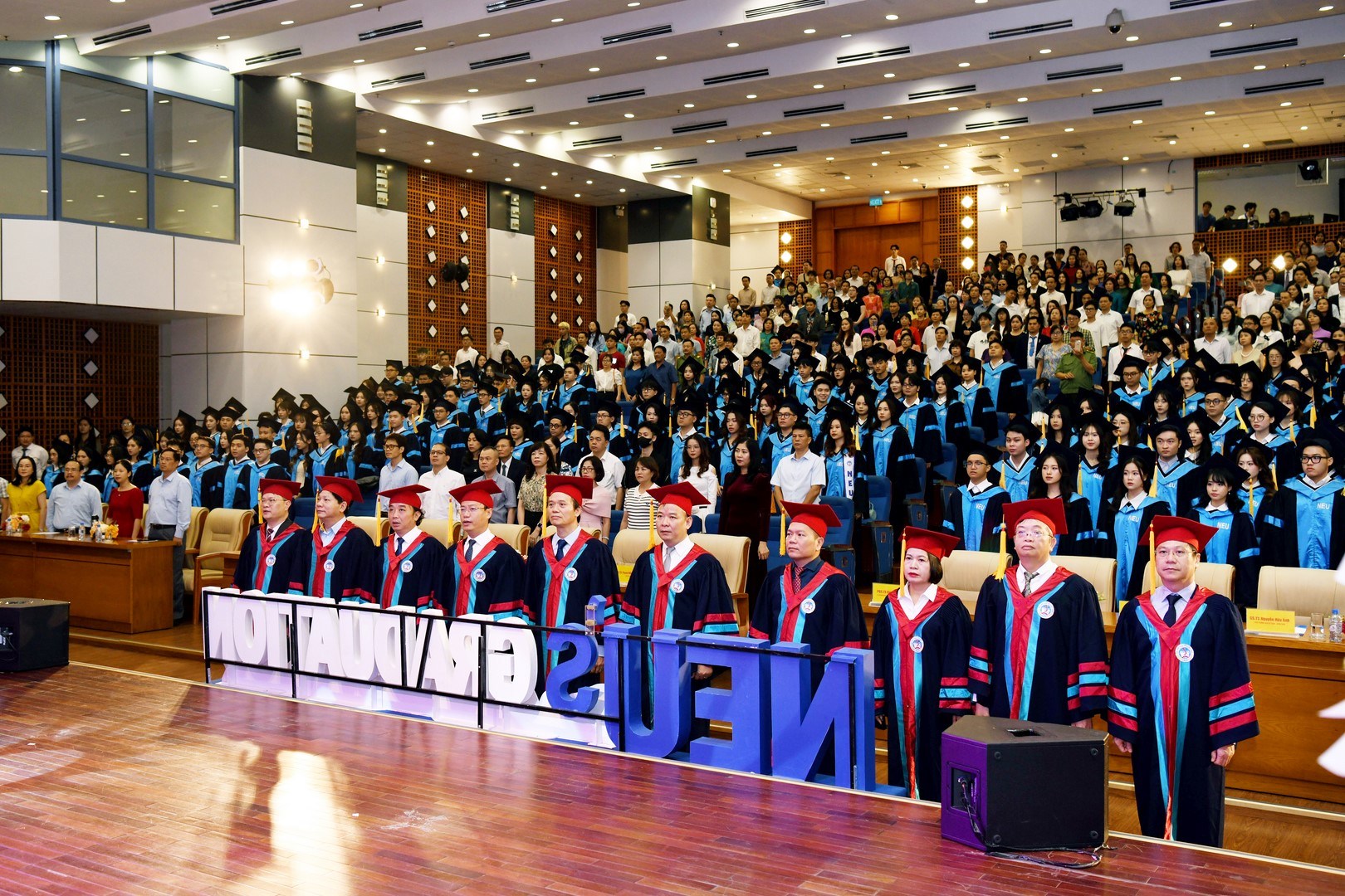 Sinh viên chương trình tiên tiến